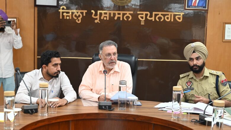 ਮੁੱਖ ਮੰਤਰੀ ਸਿਹਤ ਬੀਮਾ ਯੋਜਨਾ ਨਾਲ ਆਮ ਲੋਕਾਂ ਨੂੰ ਐਂਮਰਜੈਂਸੀ ਹਾਲਾਤਾਂ ਵਿੱਚ ਵੱਡੀ ਵਿੱਤੀ ਰਾਹਤ ਮਿਲ ਰਹੀ: ਡਾ. ਬਲਵੀਰ ਸਿੰਘ