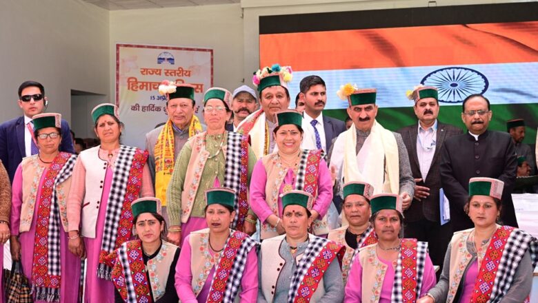 मुख्यमंत्री ने दिए सिविल सर्विसिस अवॉर्ड, प्रेरणा स्रोत सम्मान और हिमाचल गौरव पुरस्कार