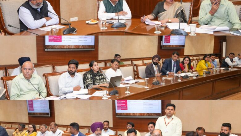ਵਿੱਤ ਮੰਤਰੀ ਹਰਪਾਲ ਸਿੰਘ ਚੀਮਾ ਵੱਲੋਂ ਪੈਨਸ਼ਨਰ ਸੇਵਾ ਪੋਰਟਲ ਬਾਰੇ ਬੈਂਕਾਂ ਨਾਲ ਅਹਿਮ ਸਮੀਖਿਆ ਮੀਟਿੰਗ ਦੀ ਪ੍ਰਧਾਨਗੀ