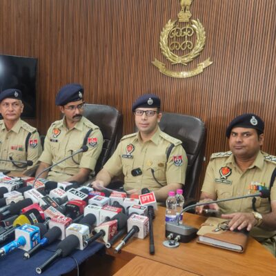 ਅੰਮ੍ਰਿਤਸਰ ਦੇ ਭਿੰਡੀ ਸੈਦਾਂ ਪੁਲਿਸ ਥਾਣੇ ‘ਤੇ ਗ੍ਰਨੇਡ ਹਮਲੇ ਪਿੱਛੇ ਪਾਕਿ-ਆਈ.ਐਸ.ਆਈ. ਦਾ ਹੱਥ; ਦੋ ਪਿਸਤੌਲਾਂ ਸਮੇਤ ਛੇ ਗ੍ਰਿਫ਼ਤਾਰ