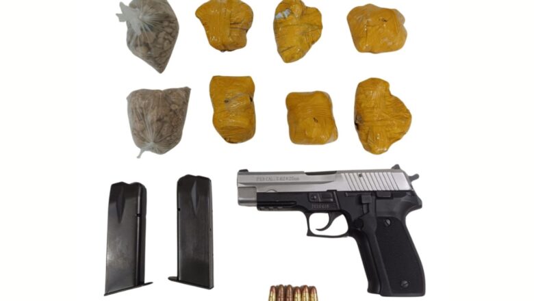 ਨਸ਼ੀਲੇ ਪਦਾਰਥ ਅਤੇ ਗੈਰ-ਕਾਨੂੰਨੀ ਹਥਿਆਰ ਤਸਕਰੀ ਰੈਕਟ ਨਾਲ ਜੁੜੇ ਤਿੰਨ ਵਿਅਕਤੀ ਗ੍ਰਿਫ਼ਤਾਰ; 6.5 ਕਿਲੋਗ੍ਰਾਮ ਹੈਰੋਇਨ, ਪਿਸਤੌਲ, 1 ਲੱਖ ਰੁਪਏ ਦੀ ਡਰੱਗ ਮਨੀ ਬਰਾਮਦ