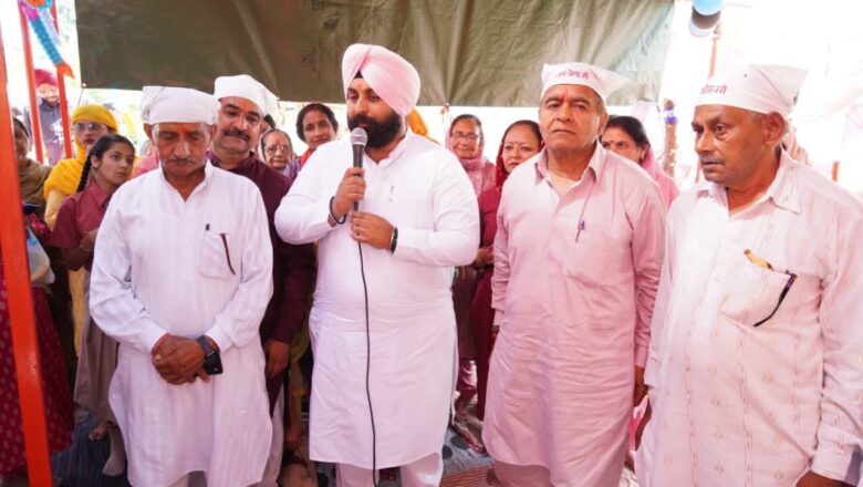 ਕੈਬਨਿਟ ਮੰਤਰੀ ਹਰਜੋਤ ਬੈਂਸ ਵੱਲੋਂ ਹਨੂੰਮਾਨ ਜੈਯੰਤੀ ਮੌਕੇ ਧਾਰਮਿਕ ਸਮਾਗਮ ਵਿੱਚ ਸ਼ਿਰਕਤ