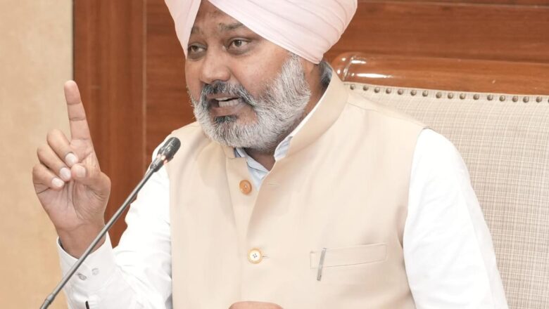 ਭਗਵੰਤ ਮਾਨ ਸਰਕਾਰ ਵੱਲੋਂ ਟੈਕਸ ਚੋਰੀ ‘ਤੇ ਰਿਕਾਰਡ ਇਨਫੋਰਸਮੈਂਟ ਨਾਲ ਸ਼ਿਕੰਜਾ ਕੱਸਦਿਆਂ 1,137 ਕਰੋੜ ਰੁਪਏ ਦੀ ਵਸੂਲੀ: ਹਰਪਾਲ ਸਿੰਘ ਚੀਮਾ