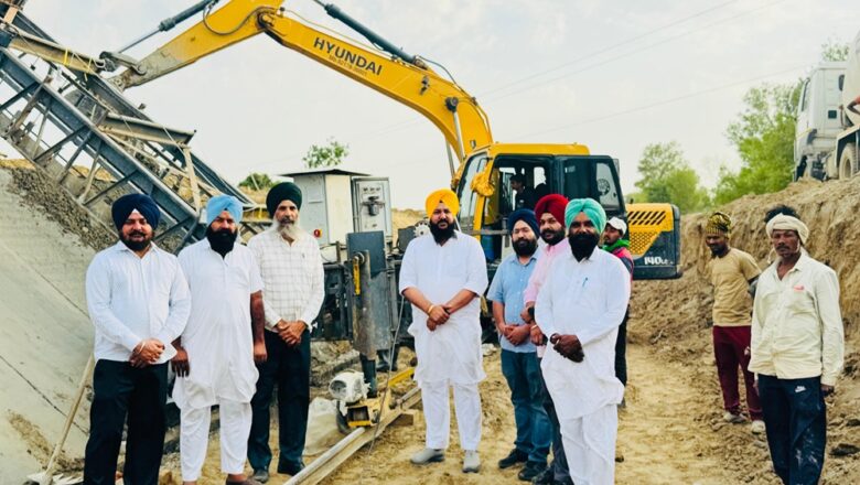 ਚੇਅਰਮੈਨ ਰਣਜੀਤ ਸਿੰਘ ਚੀਮਾ ਨੇ ਹਲਕਾ ਪੱਟੀ ਵਿਖੇ ਨਹਿਰੀ ਨਵੀਨੀਕਰਨ ਪ੍ਰੋਜੈਕਟ ਦਾ ਲਿਆ ਜਾਇਜ਼ਾ