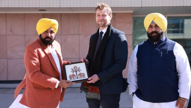 ਫਿਨਲੈਂਡ ਦੀ ਯੂਨੀਵਰਸਿਟੀ ਆਫ਼ ਟੁਰਕੂ ਨਾਲ ਪੰਜਾਬ ਦੀ ਭਾਈਵਾਲੀ ਵਿਸ਼ਵਵਿਆਪੀ ਅਧਿਆਪਨ ਜੁਗਤਾਂ ਨੂੰ ਪੰਜਾਬ ਦੇ ਕਲਾਸਰੂਮਾਂ ਤੱਕ ਪਹੁੰਚਾਉਣ ਵਿੱਚ ਮਦਦਗਾਰ: ਮੁੱਖ ਮੰਤਰੀ ਭਗਵੰਤ ਸਿੰਘ ਮਾਨ