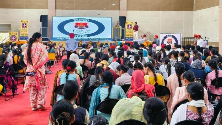ਪੰਜਾਬ ਪੁਲਿਸ ਦਾ ‘ਸੰਪਰਕ ਅਭਿਆਨ’ ਨੌਜਵਾਨਾਂ ਨੂੰ ਗੈਂਗਸਟਰਾਂ ਦੀ ਹਨ੍ਹੇਰੀ ਦੁਨੀਆਂ ’ਚ  ਸ਼ਾਮਲ ਹੋਣ ਦੇ ਮਾਰੂ ਪ੍ਰਭਾਵਾਂ ਤੋਂ ਜਾਗਰੂਕ ਕਰਵਾ ਰਿਹੈ; ਲੋਕਾਂ ਵੱਲੋਂ ਕਮਿਊਨਿਟੀ ਪੁਲਿਸਿੰਗ ਪਹਿਲ ਦੀ ਸ਼ਲਾਘਾ