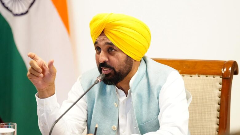 ਮਾਨਸੂਨ ਤੋਂ ਪਹਿਲਾਂ ਹੜ੍ਹਾਂ ਦੇ ਸੁਰੱਖਿਆਂ ਪ੍ਰਬੰਧਾਂ ਨੂੰ ਮਜ਼ਬੂਤ ਕਰਨ ਲਈ ਆਪ ਸਰਕਾਰ ਵੱਲੋਂ ਐਂਫੀਬੀਅਸ ਮਸ਼ੀਨਾਂ ਦੀ ਖਰੀਦ ਨੂੰ ਮਨਜ਼ੂਰੀ: ਮੁੱਖ ਮੰਤਰੀ ਭਗਵੰਤ ਸਿੰਘ ਮਾਨ