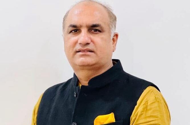 ਦੀਪਕ ਬਾਲੀ ਨੇ ਸੰਤ ਮਹਾਪੁਰਸ਼ਾਂ ਦਾ ਕੀਤਾ ਧੰਨਵਾਦ, ਗੁਰੂ ਰਵਿਦਾਸ ਜੀ ਦੇ 650ਵੇਂ ਪ੍ਰਕਾਸ਼ ਪੁਰਬ ਸਮਾਗਮਾਂ ਲਈ ਪੰਜਾਬ ਸਰਕਾਰ ਦੀਆਂ ਯੋਜਨਾਵਾਂ ਸਾਂਝੀਆਂ ਕੀਤੀਆਂ