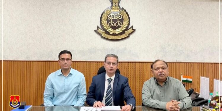 ਚੰਡੀਗੜ੍ਹ ਗ੍ਰਨੇਡ ਹਮਲਾ: ਪੰਜਾਬ ਪੁਲਿਸ ਵੱਲੋਂ ਹੈਂਡ ਗ੍ਰਨੇਡ, ਜ਼ਿਗਾਨਾ ਪਿਸਤੌਲ ਸਮੇਤ ਪੰਜ ਵਿਅਕਤੀ ਗ੍ਰਿਫ਼ਤਾਰ