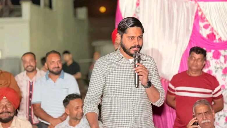 ਵਿਧਾਇਕ ਸ਼ੈਰੀ ਕਲਸੀ ਨੇ ਗਾਂਧੀ ਨਗਰ ਕੈਂਪ ਬਟਾਲਾ ਵਿਖੇ ਅਤਿ ਆਧੁਨਿਕ ਹਾਈ ਮਾਸਟ ਲਾਈਟਾਂ ਦਾ ਕੀਤਾ ਉਦਘਾਟਨ