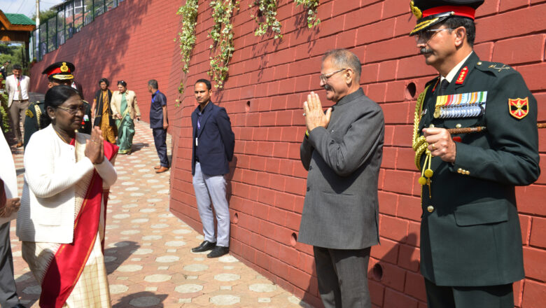 राष्ट्रपति को दिया गया गरिमामय विदाई समारोह