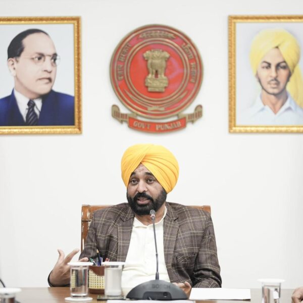 ਮੁੱਖ ਮੰਤਰੀ ਭਗਵੰਤ ਸਿੰਘ ਮਾਨ ਨੇ ‘ਮੁੱਖ ਮੰਤਰੀ ਮਾਵਾਂ-ਧੀਆਂ ਸਤਿਕਾਰ ਯੋਜਨਾ’ ਦੀ ਸ਼ੁਰੂਆਤ ਦੀਆਂ ਤਿਆਰੀਆਂ ਦਾ ਲਿਆ ਜਾਇਜ਼ਾ; ਯੋਗ ਲਾਭਪਾਤਰੀ ਔਰਤਾਂ ਨੂੰ ਪਹਿਲੀ ਜੁਲਾਈ ਤੋਂ ਮਿਲੇਗੀ ਵਿੱਤੀ ਸਹਾਇਤਾ
