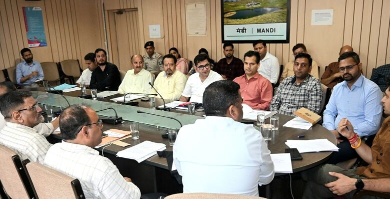 उपायुक्त ने की जिला स्तरीय टास्क फोर्स एवं जिला पर्यावरण योजना की समीक्षा बैठक की अध्यक्षता