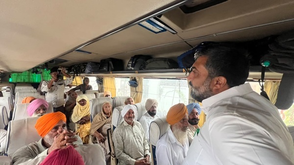 ਵਿਧਾਇਕ ਜਗਦੀਪ ਕੰਬੋਜ ਗੋਲਡੀ ਨੇ ਤੀਰਥ ਯਾਤਰਾ ਲਈ ਪਿੰਡ ਇਸਲਾਮ ਵਾਲਾ ਤੇ ਘੱਟਿਆ ਵਾਲਾ ਜੱਟਾਂ ਤੋਂ ਸ਼ਰਧਾਲੂਆਂ ਦੀਆਂ 3 ਬੱਸਾਂ ਕੀਤੀਆਂ ਰਵਾਨਾ