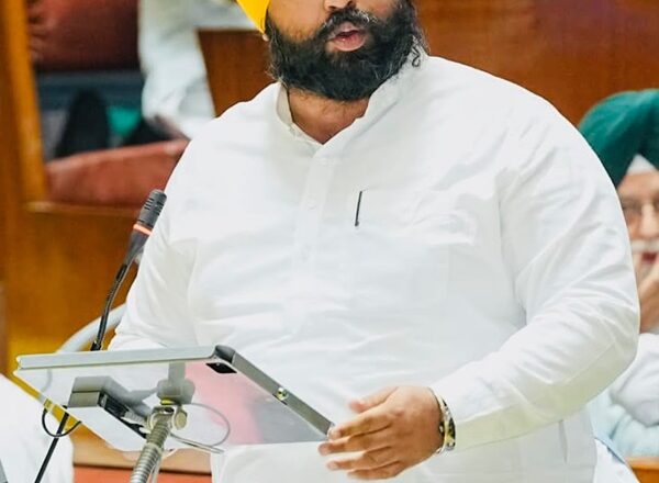 ਪੰਜਾਬ ਵਿਧਾਨ ਸਭਾ ਵੱਲੋਂ ਕੇਂਦਰ ਸਰਕਾਰ ਨੂੰ ਸ੍ਰੀ ਕਰਤਾਰਪੁਰ ਸਾਹਿਬ ਲਾਂਘਾ ਮੁੜ ਖੋਲ੍ਹਣ ਅਤੇ ਸਿੱਖ ਸੰਗਤ ਲਈ ਨਿਰਵਿਘਨ ਦਰਸ਼ਨਾਂ ਦੀ ਸਹੂਲਤ ਯਕੀਨੀ ਬਣਾਉਣ ਦੀ ਅਪੀਲ