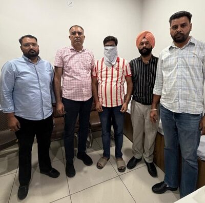 ਵਿਜੀਲੈਂਸ ਬਿਊਰੋ ਵੱਲੋਂ 30,000 ਰੁਪਏ ਰਿਸ਼ਵਤ ਲੈਂਦਾ ਪਟਵਾਰੀ ਰੰਗੇ ਹੱਥੀਂ ਕਾਬੂ