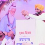 ਅਸੀਂ ਬਰਾਬਰੀ, ਮਾਣ-ਸਨਮਾਨ ਅਤੇ ਨਿਆ ‘ਤੇ ਅਧਾਰਤ ਪੰਜਾਬ ਦੇ ਨਿਰਮਾਣ ਲਈ ਭਗਵਾਨ ਵਾਲਮੀਕਿ ਜੀ ਦੇ ਦਰਸਾਏ ਮਾਰਗ ‘ਤੇ ਚੱਲ ਰਹੇ ਹਾਂ: ਮੁੱਖ ਮੰਤਰੀ ਭਗਵੰਤ ਸਿੰਘ ਮਾਨ